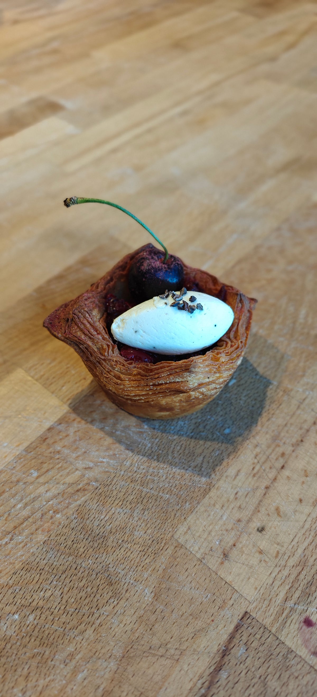 Spandauer with berry and dark chocolate