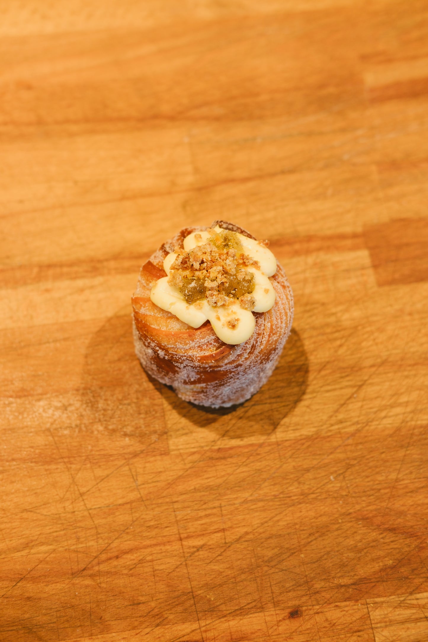 Cruffin Cream cheese and bergamot