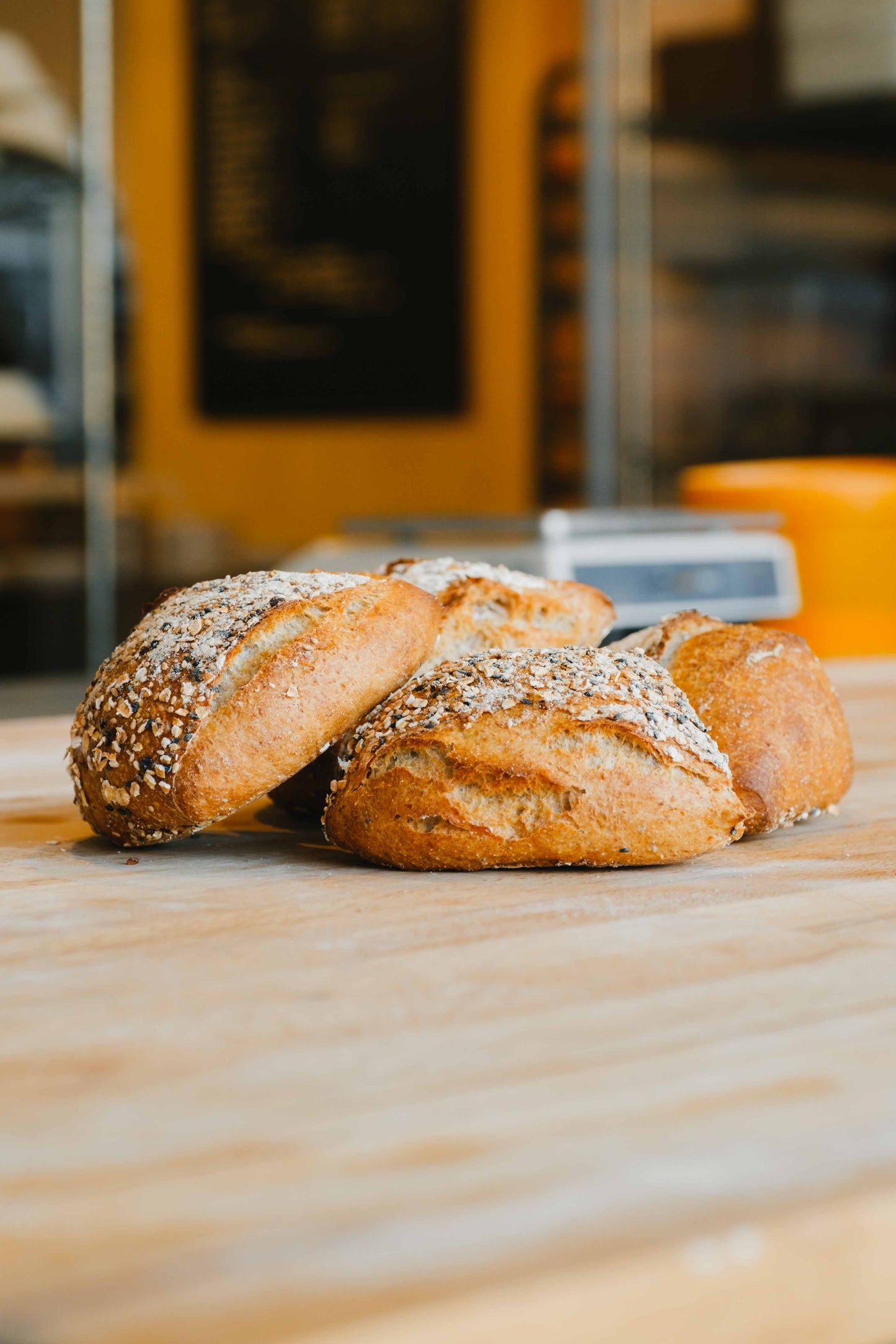 Morning buns (4 pieces)